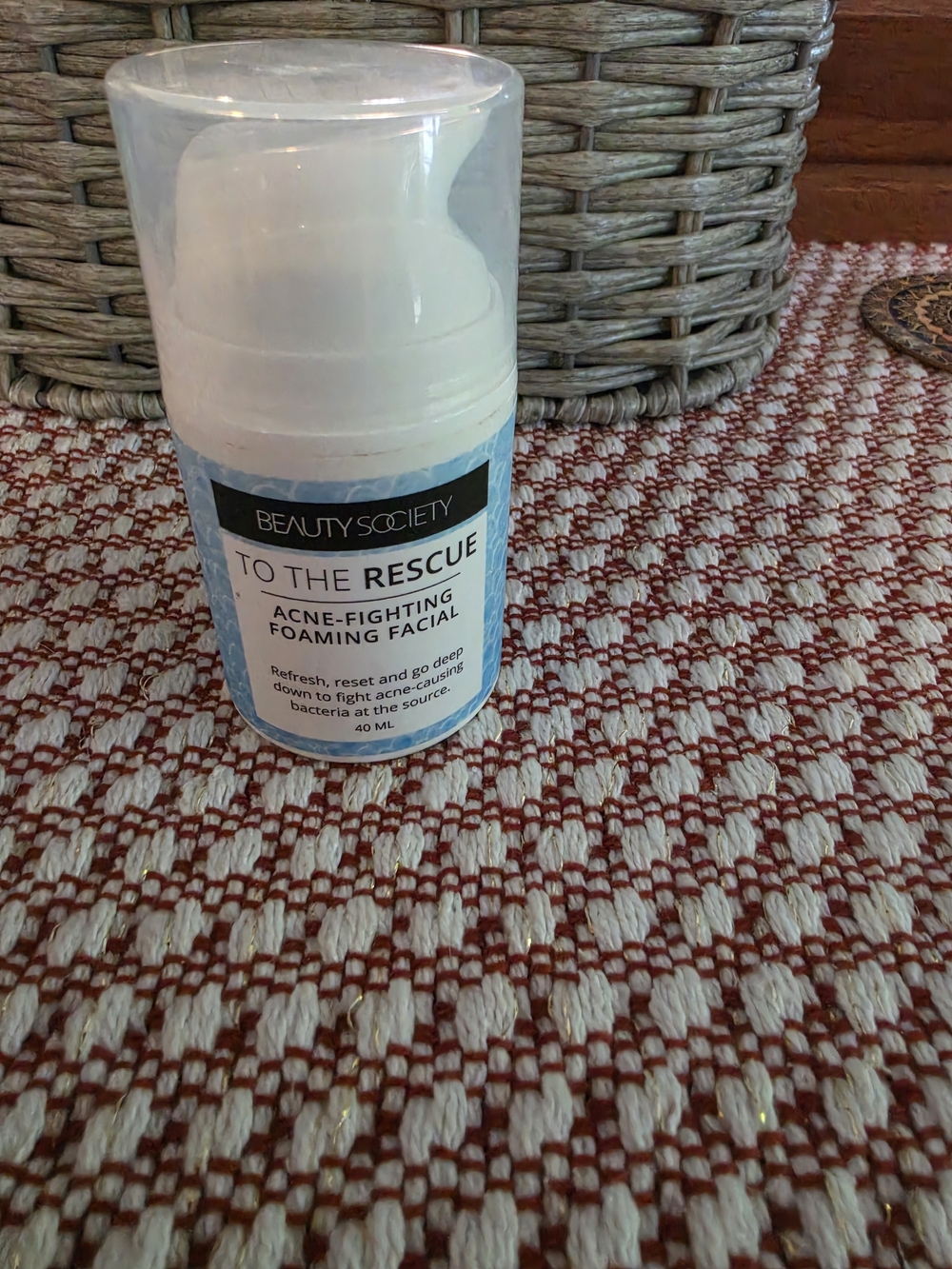 Beauty Society "To The Rescue" Acne-Fighting Foaming Facial - White & Light Blue